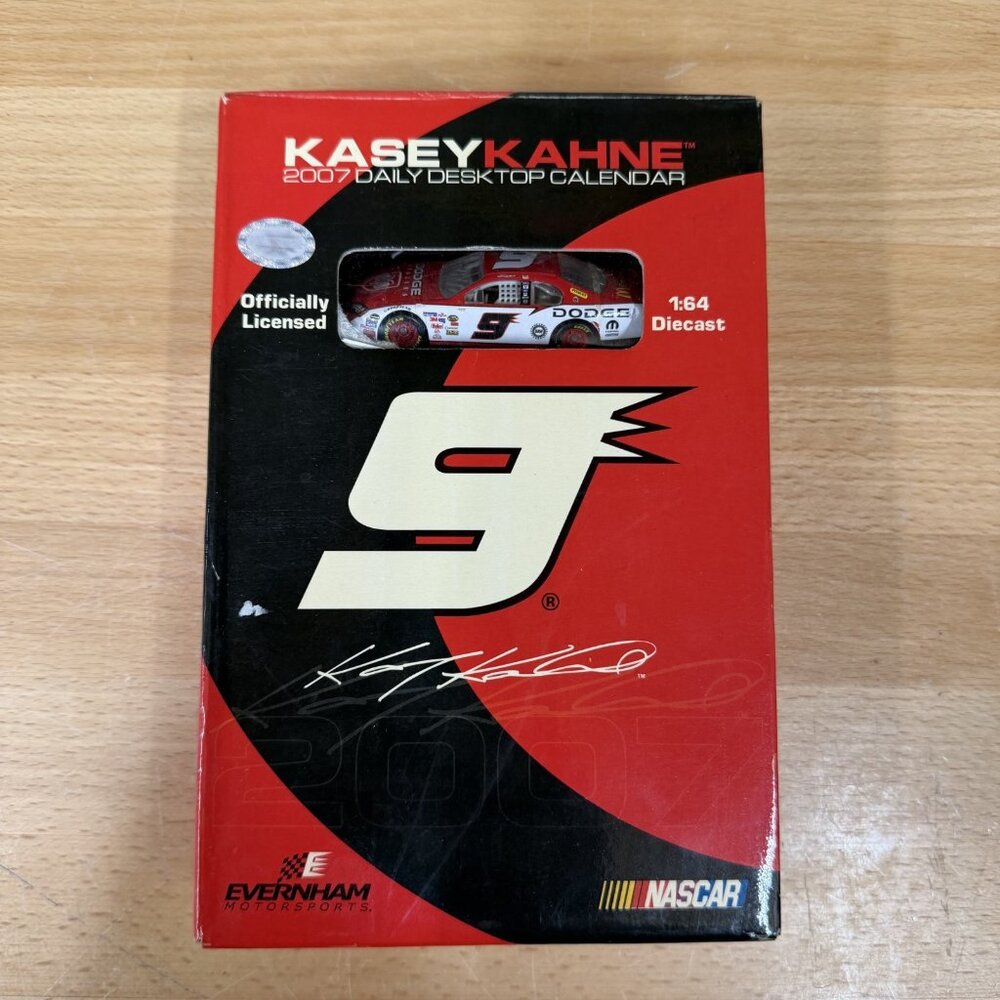 Kasey Kahne 2007 Desktop Calendar With 1/64 Licensed Die Cast Car